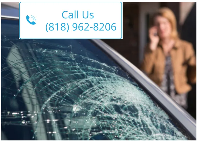Auto glass repair service vehicle and windshield